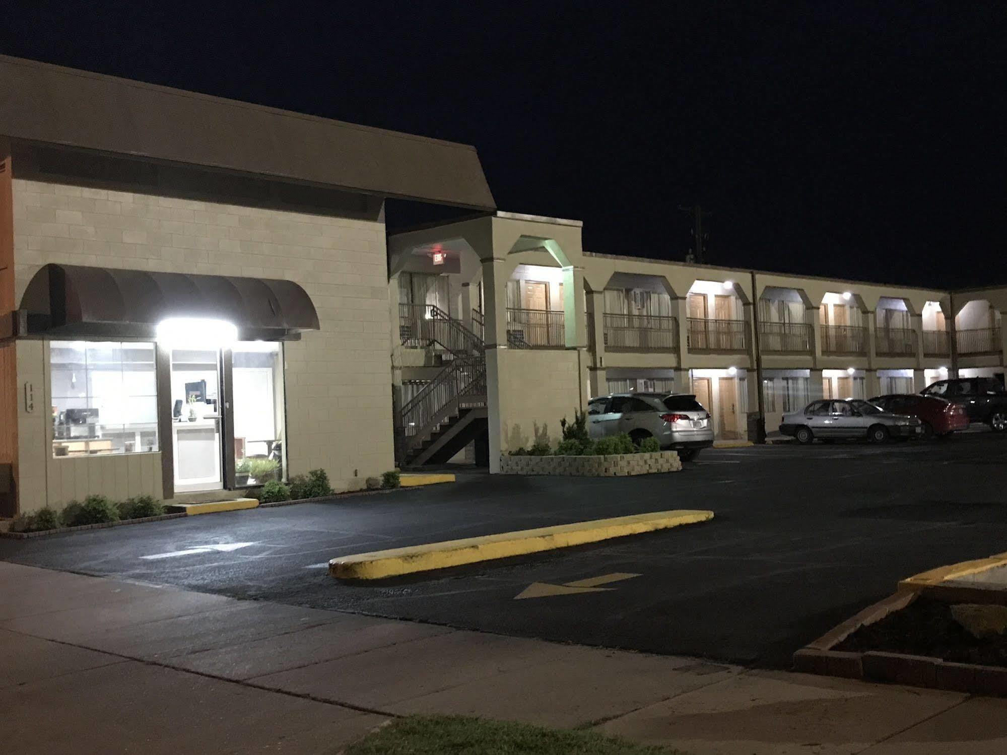 Hutchinson Inn Exterior foto